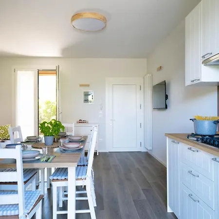 Syrma - Accogliente A Schiera Ferienhaus *