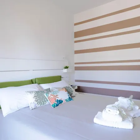 Syrma - Accogliente A Schiera Ferienhaus Sirmione
